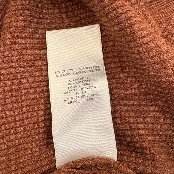Aritzia - TNA - Thermal Mockneck Cropped Long Sleeve - Picture 6 of 6